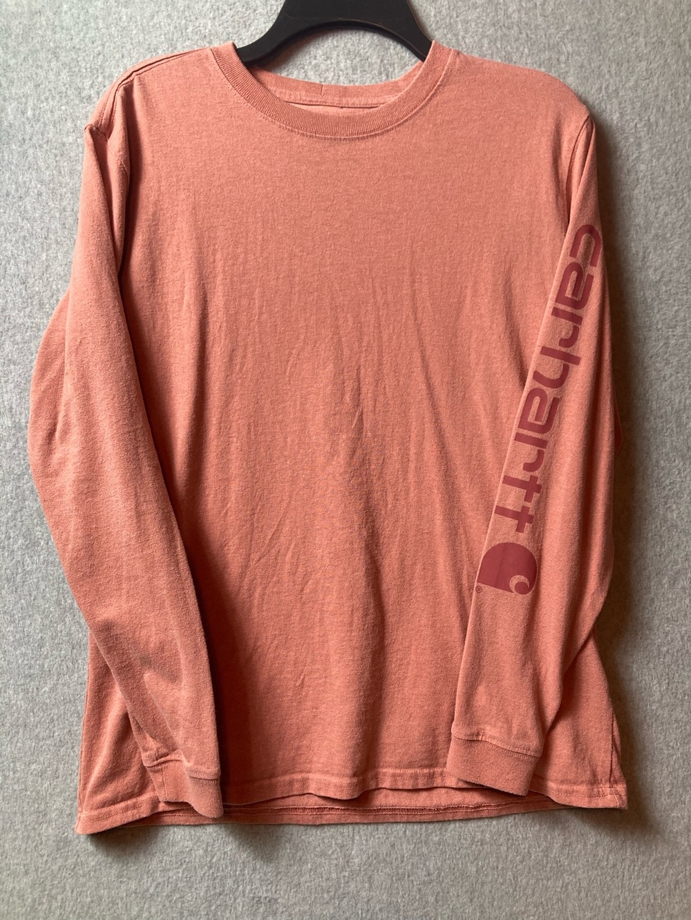 Carhartt women’s Long Sleeve Tee in Dusty Rose